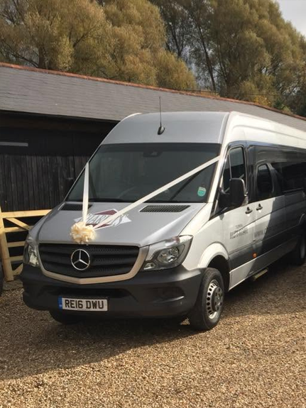 Chariots Chauffeurs minibus mercedes minibus