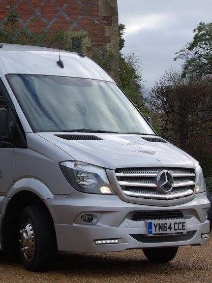 Chariots Chauffeurs minibus info